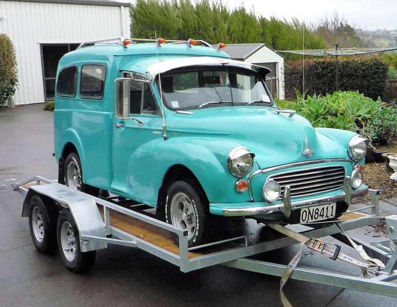 1972 Morris Minor van